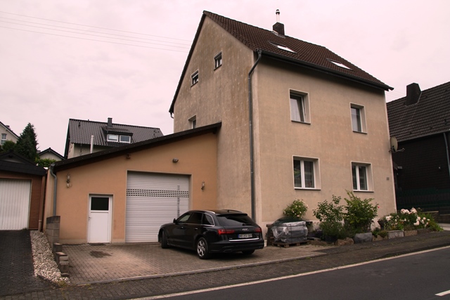 Stra�enansicht Einfamilienhaus Eitorf