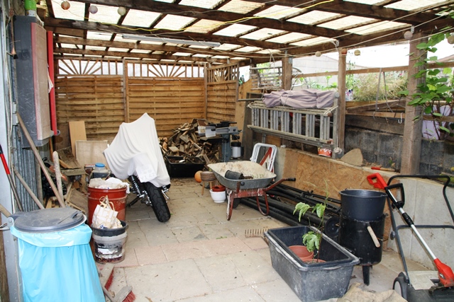 �berdachung im Garten Einfamilienhaus Eitorf