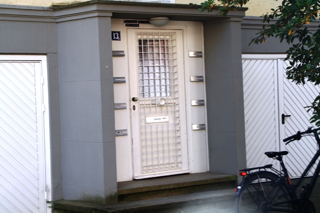 Hauseingang Etagenwohnung Bonn