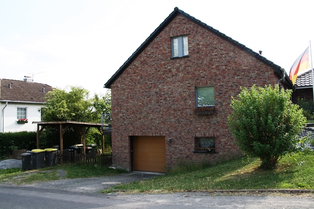 Stra�enansicht Haus Ruppichteroth