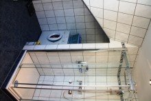 Bad DG 2 Gro�z�gige Wohnung mit Balkon und Dachterrasse in Siegburg Kaldauen